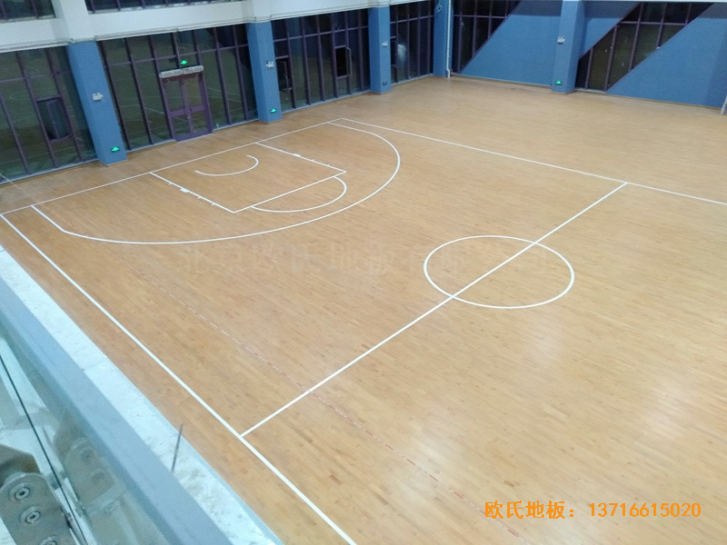 山東實驗二小青島分校籃球館體育地板施工案例3