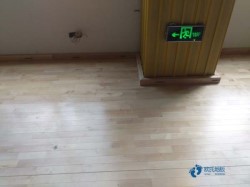 籃球場木地板結構標準是多少