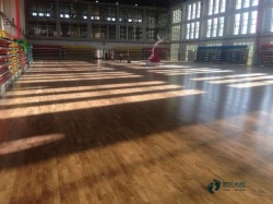 懸浮籃球運(yùn)動木地板的龍骨