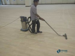 購買松木舞臺體育場地木地板哪個牌子的好