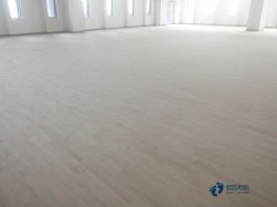 籃球木地板結構做法